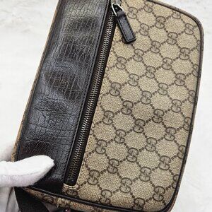 Gucci Supreme Leather Shoulder Bag